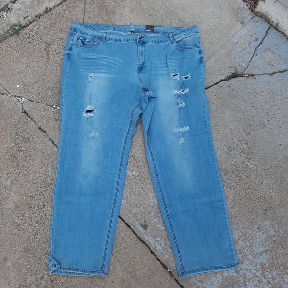🌟 Ashley Mason distressed girlfriend jeans plus size 30 tall NWT - Picture 1 of 6